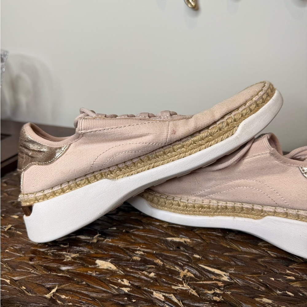 Michael Kors Woman's Finch Lace Up Optic/Ivory - Picture 11 of 12